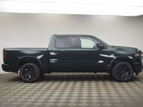 New 2026 RAM 1500 4x4 Crew Cab image 3