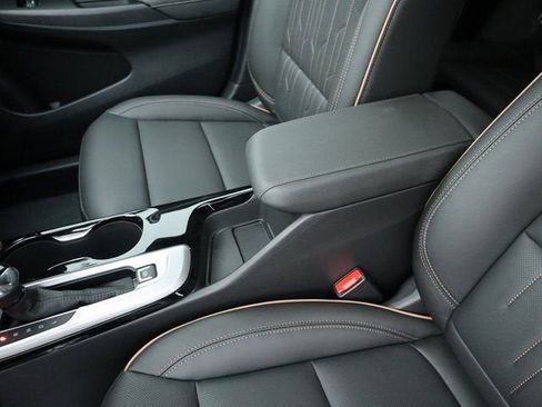New 2026 Buick Envista Sport Touring FWD image 24