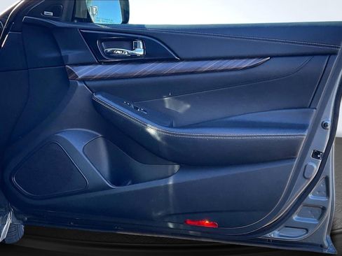 Used 2018 Nissan Maxima Platinum image 24