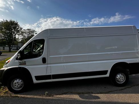 Used 2021 RAM ProMaster 2500 image 7