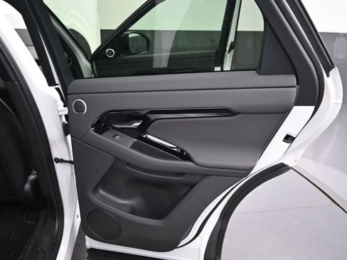 New 2026 Land Rover Range Rover Evoque S AWD/4WD image 12