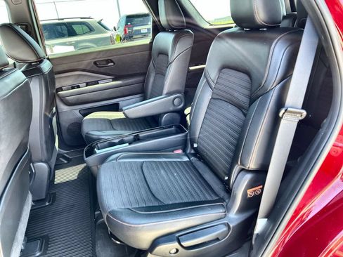 Used 2023 Nissan Pathfinder Rock Creek AWD/4WD image 21