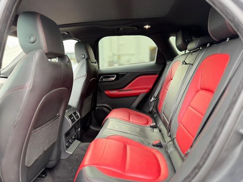 Used 2018 Jaguar F-PACE R-Sport image 19
