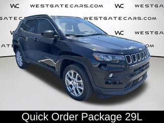New 2024 Jeep Compass Latitude w/ Sun and Sound Group video 2