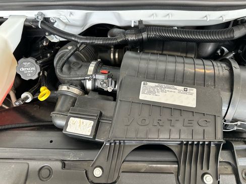 Used 2020 Chevrolet Express 2500 w/ Enhanced Convenience Package RWD image 18