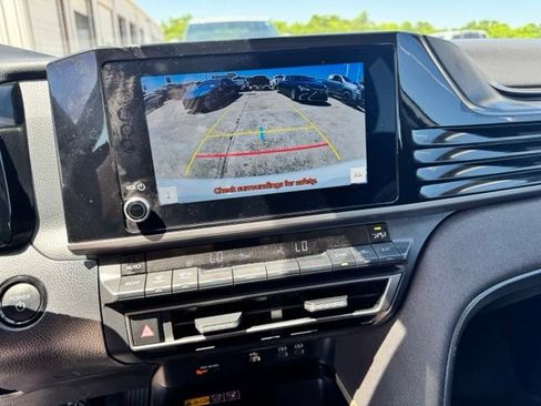 Used 2025 Toyota Camry LE FWD image 15