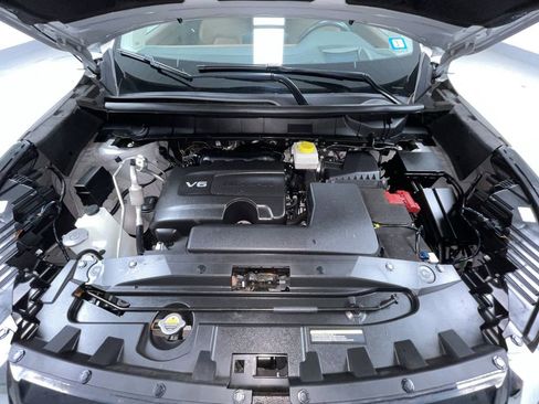 Used 2022 Nissan Pathfinder Platinum w/ Cargo Package image 16