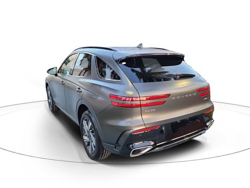 Used 2026 Genesis GV70 3.5T Sport Advanced image 3