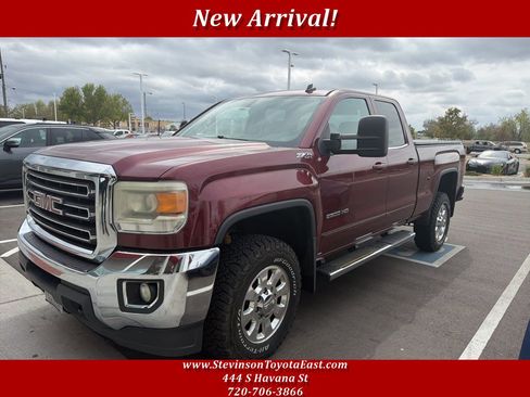 Used 2015 GMC Sierra 2500 SLE w/ SLE Preferred Package AWD/4WD image 1