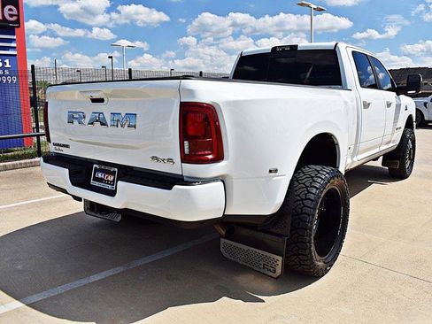 Used 2025 RAM 3500 Laramie AWD/4WD image 8