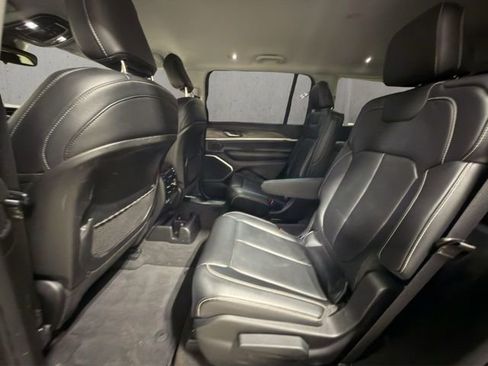 Used 2021 Jeep Grand Cherokee L Limited image 22