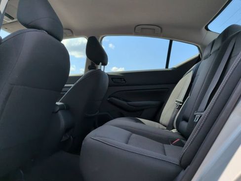 Used 2023 Nissan Altima 2.5 SV FWD image 23