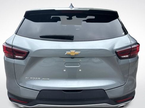 Used 2025 Chevrolet Blazer LT AWD/4WD image 13