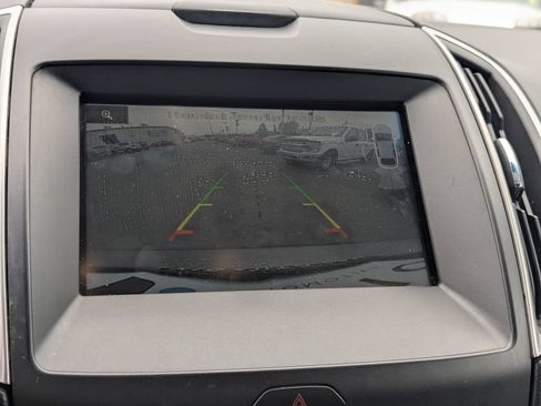 Used 2015 Ford Edge SEL w/ Equipment Group 201A FWD image 16