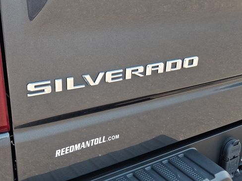 Used 2021 Chevrolet Silverado 1500 LT AWD/4WD image 29