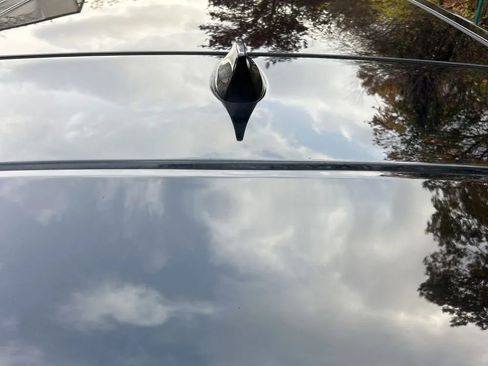 Used 2020 Land Rover Range Rover HSE image 32