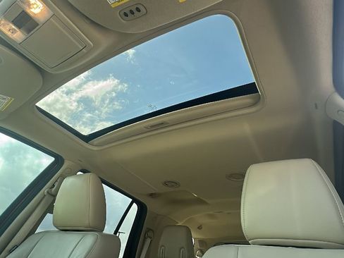 Used 2017 Ford Expedition Limited w/ Equipment Group 301A image 5