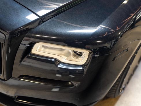 Used 2020 Rolls-Royce Dawn image 27