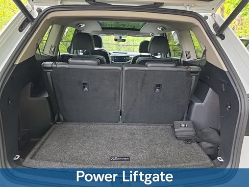 Used 2023 Volkswagen Atlas SE w/ Panoramic Sunroof Package AWD/4WD image 12