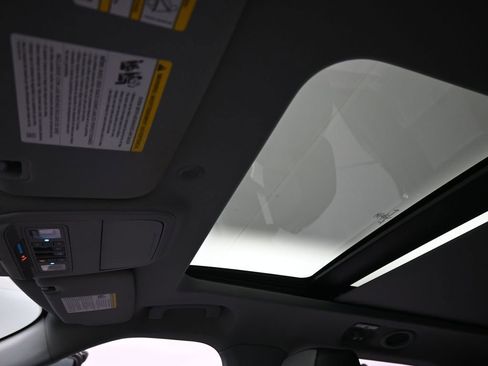 Certified 2023 Ford Explorer XLT w/ Equipment Group 202A image 21