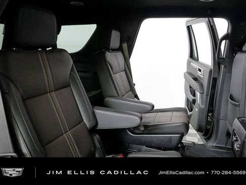 Used 2025 Chevrolet Tahoe High Country RWD image 22
