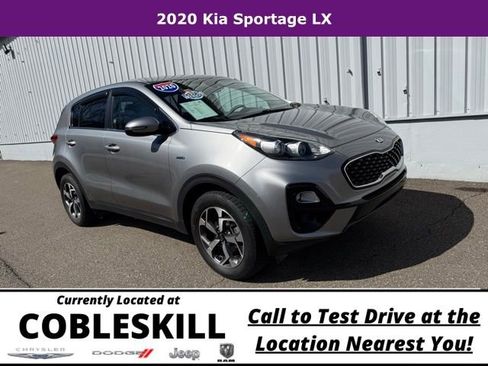Used 2020 Kia Sportage LX w/ LX Popular Package AWD/4WD image 2