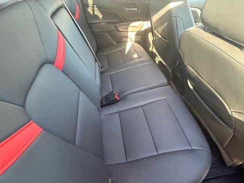 Used 2025 Chevrolet Colorado Z71 w/ Z71 Convenience Package 2 image 13