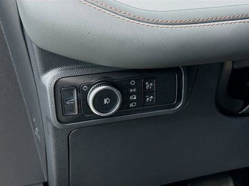 Used 2025 Ford Explorer Active w/ Active Comfort Package image 10