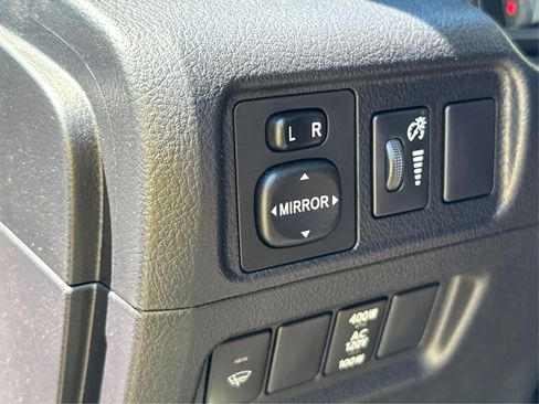 Used 2016 Toyota 4Runner Trail AWD/4WD image 39