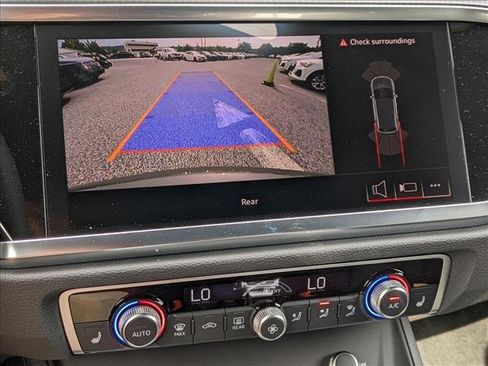 New 2025 Audi Q3 2.0T Premium image 12