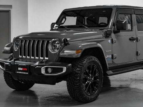 Used 2021 Jeep Wrangler Unlimited Sahara AWD/4WD image 7