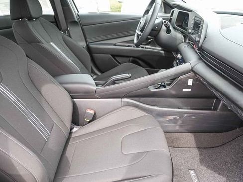 New 2026 Hyundai Elantra Sport FWD image 19