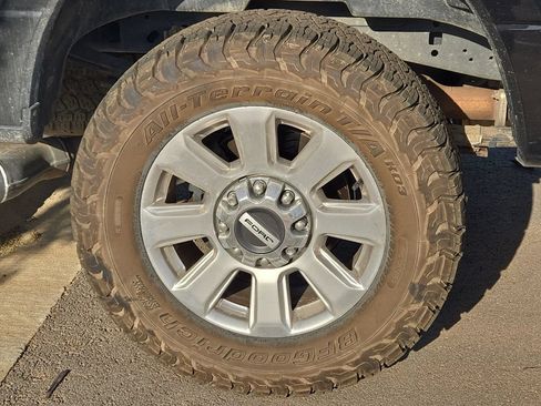 Used 2020 Ford F250 Platinum AWD/4WD image 5