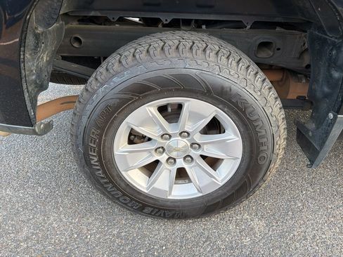 Used 2019 Chevrolet Silverado 1500 LT w/ All-Star Edition image 12