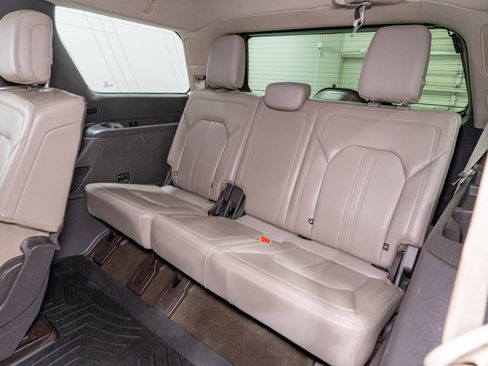 Used 2019 Ford Expedition Limited image 35