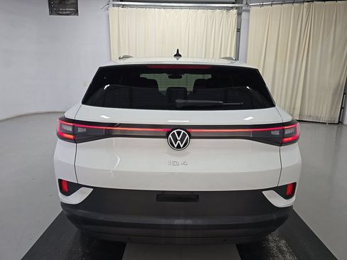 Used 2024 Volkswagen ID.4 2WD image 3