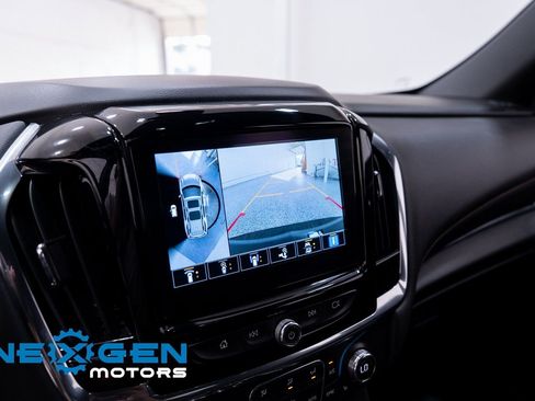 Used 2023 Chevrolet Traverse RS w/ LPO, Floor Liner Package AWD/4WD image 31