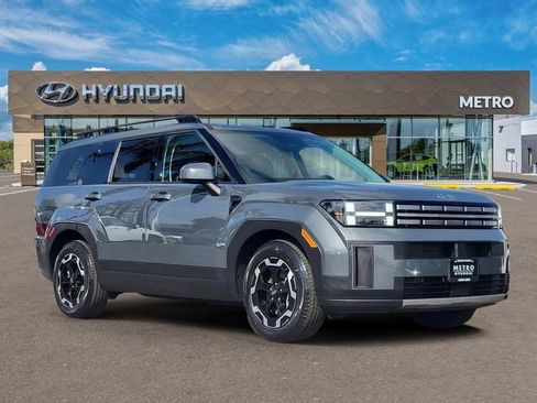 Used 2025 Hyundai Santa Fe SEL image 1