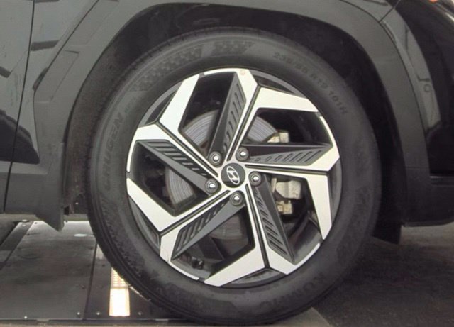 Certified 2024 Hyundai Tucson Limited FWD image 10