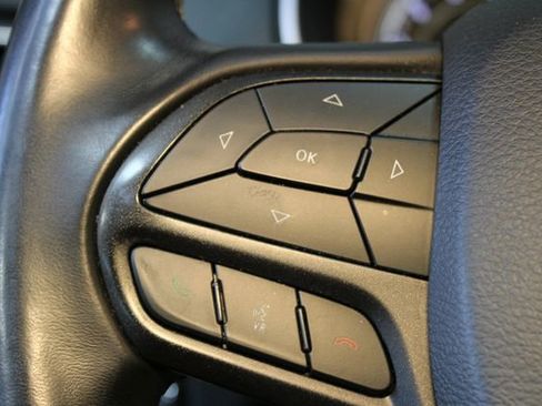 Used 2019 Jeep Cherokee Trailhawk AWD/4WD image 21