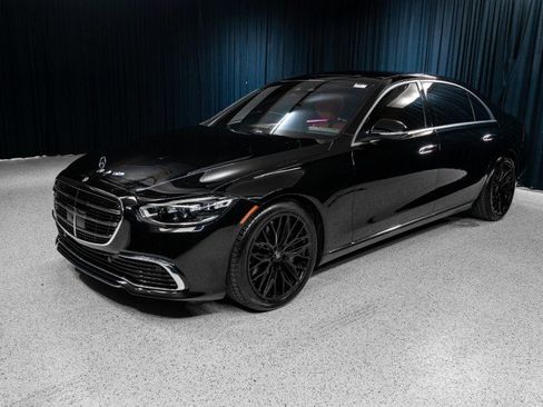 Used 2023 Mercedes-Benz S 580 4MATIC Sedan image 1
