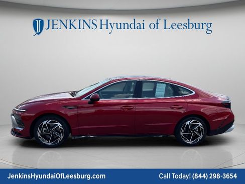 Certified 2024 Hyundai Sonata SEL w/ Convenience Package FWD image 10