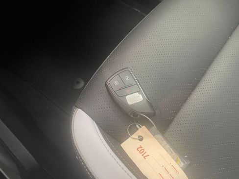 Used 2024 Buick Envision Sport Touring image 22