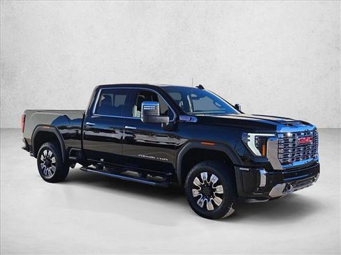 New 2026 GMC Sierra 2500 Denali w/ Technology Package AWD/4WD image 7