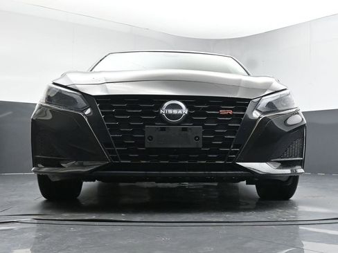 Used 2023 Nissan Altima 2.5 SR image 37