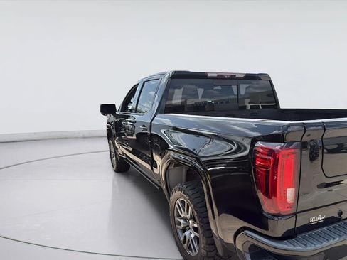 Used 2020 GMC Sierra 1500 AT4 w/ AT4 Premium Package AWD/4WD image 3