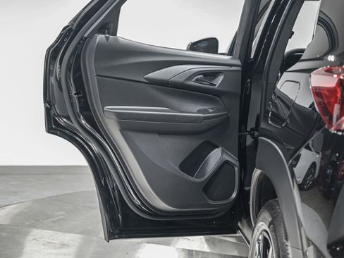 Used 2022 Chevrolet TrailBlazer LT w/ Convenience Package image 28