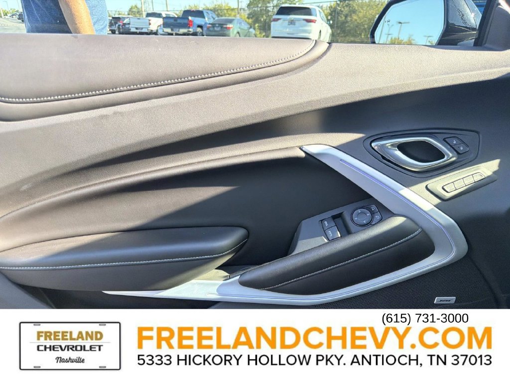 Used 2018 Chevrolet Camaro SS RWD image 17