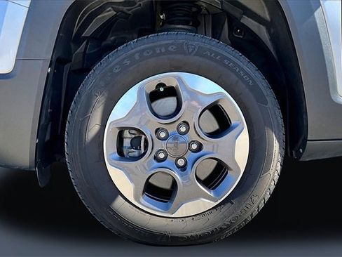 Used 2016 Jeep Renegade Sport w/ Power & Air Group image 27