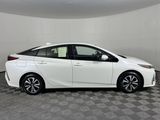 Used 2017 Toyota Prius Prime Plus image 4